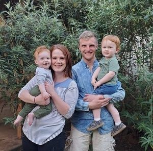 Meet your Posher, Karis